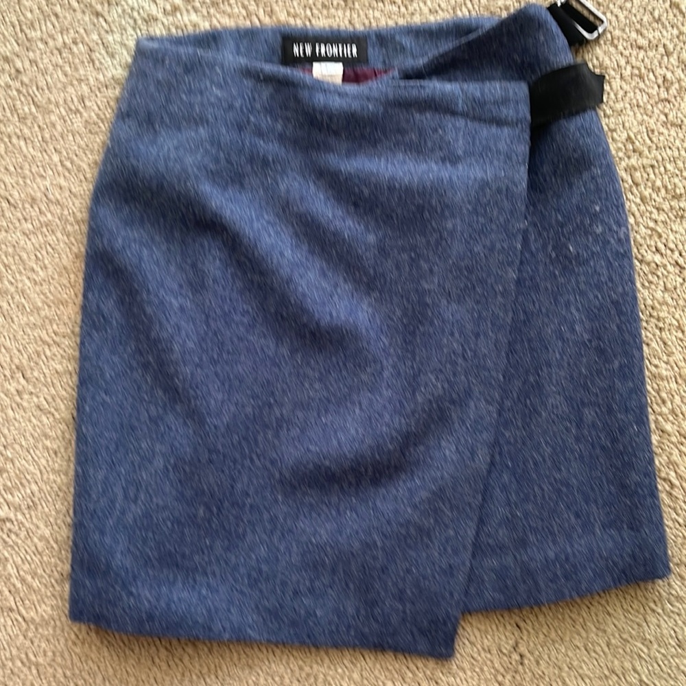 Wrap pencil wool skirt fully lined   Size L